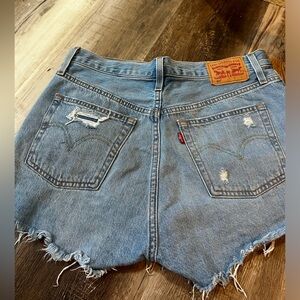 LEVI 501 SHORTS